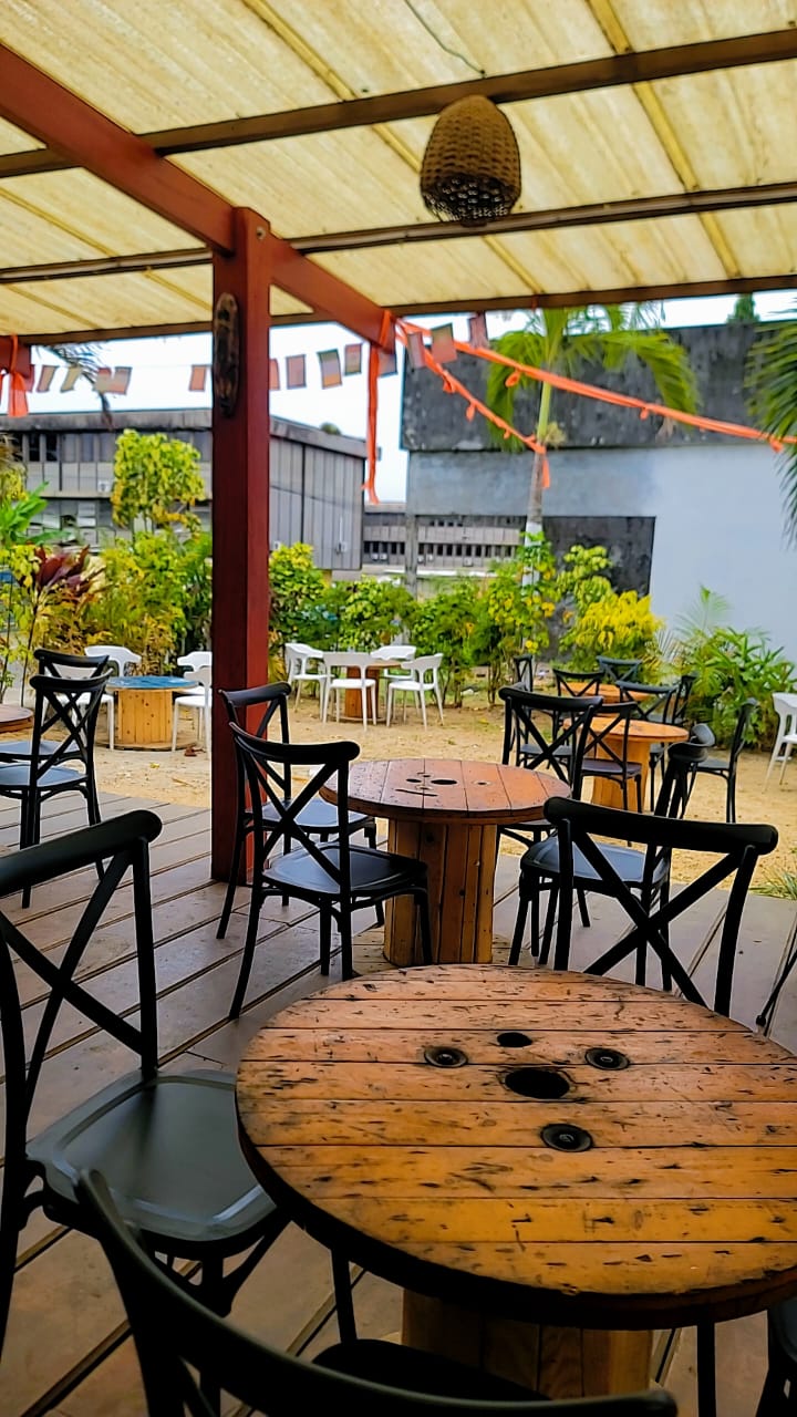 BBC - BLACK BOX CAFE