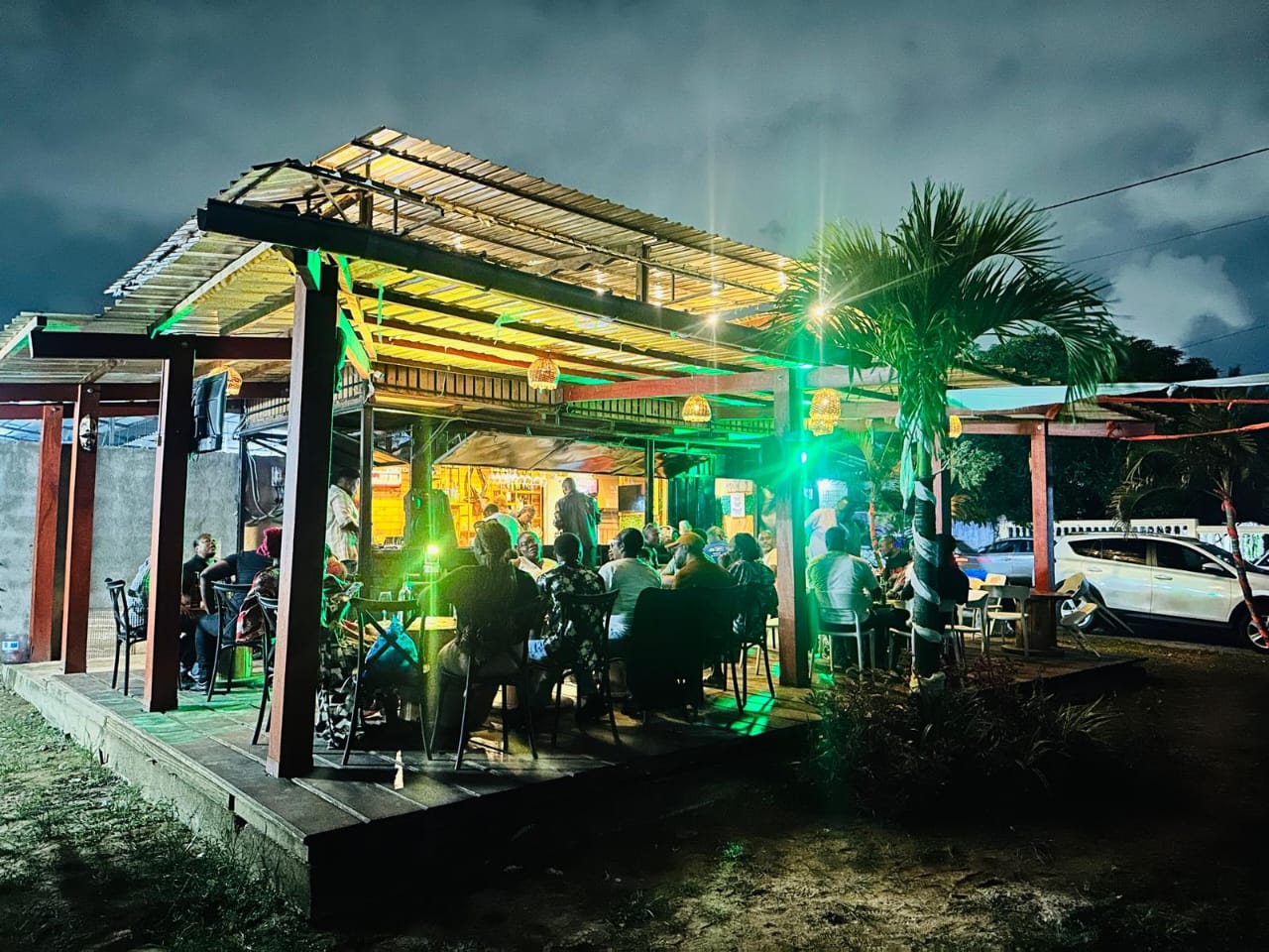 BBC - BLACK BOX CAFE