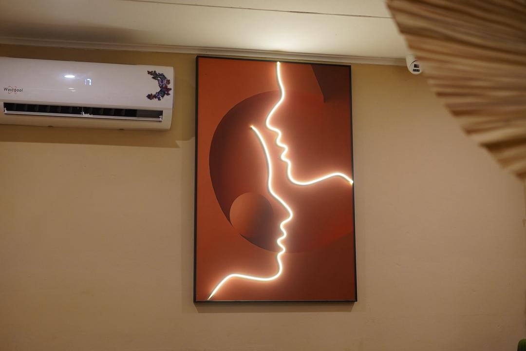 WARIS Restaurant Lounge
